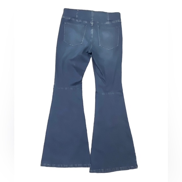 Free People Penny Pull On Flare Jeans Size 30 Short - Picture 9 of 9
